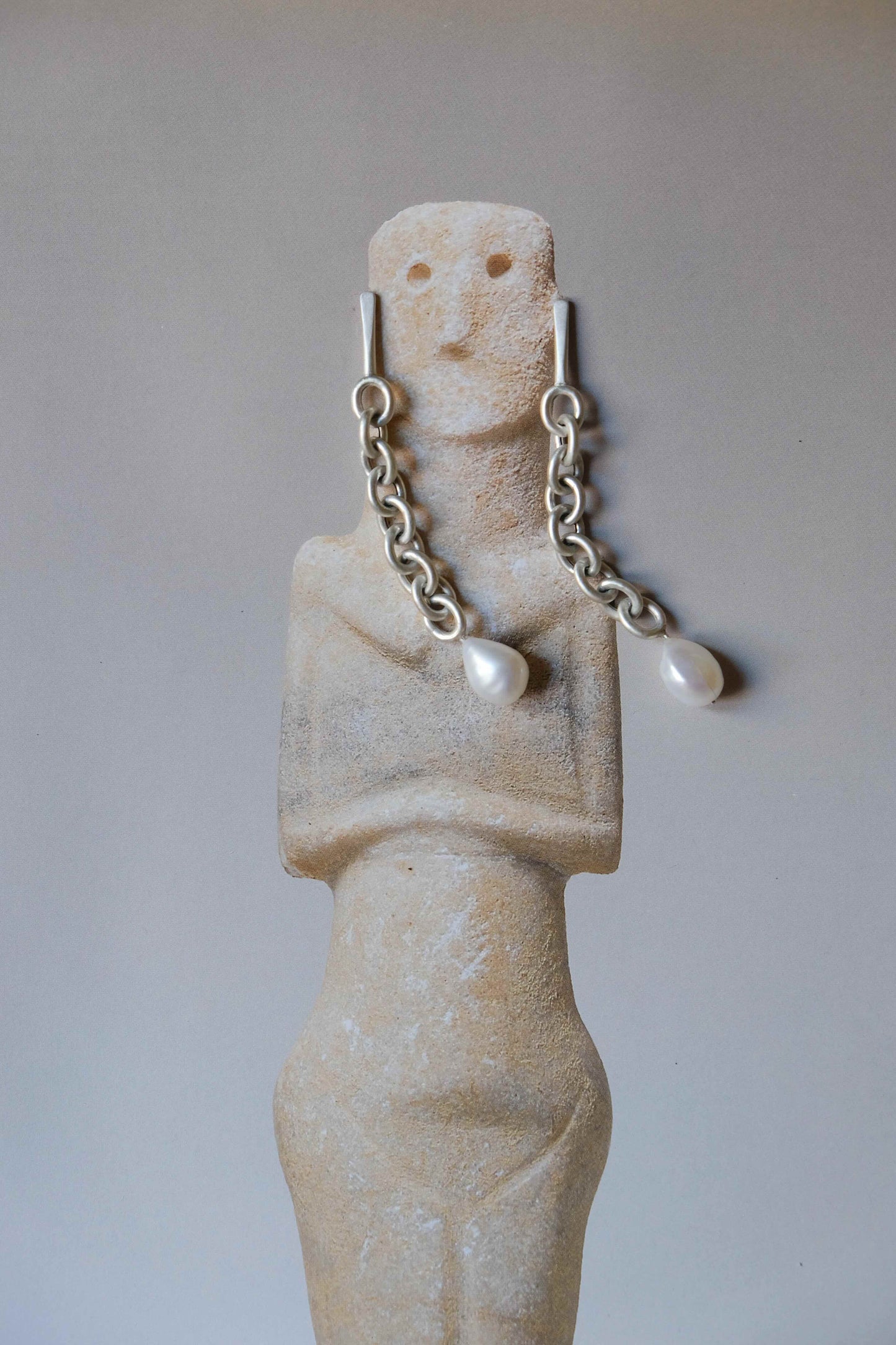 Chain earrings