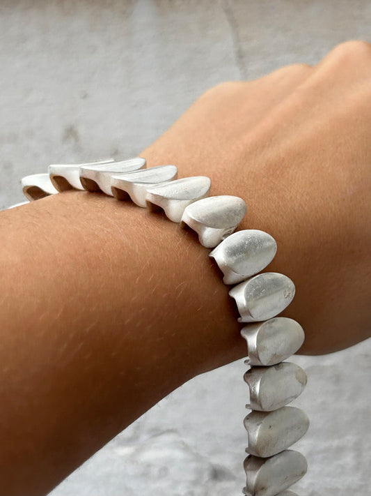 Dahlia bracelet
