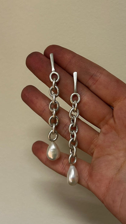 Chain earrings